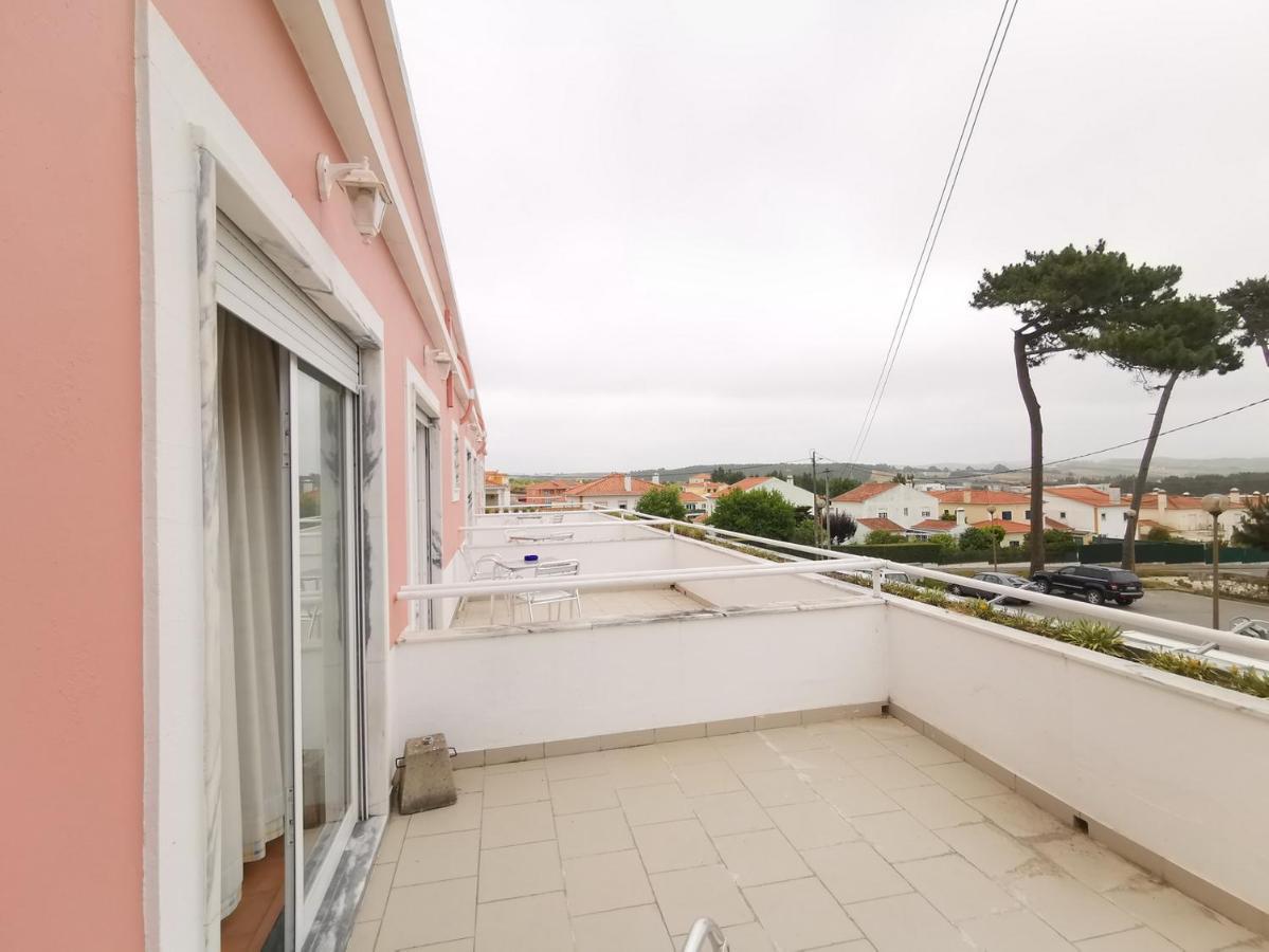 Hotel Residencial O Ninho Do Pinhal Bombardeira Exterior foto